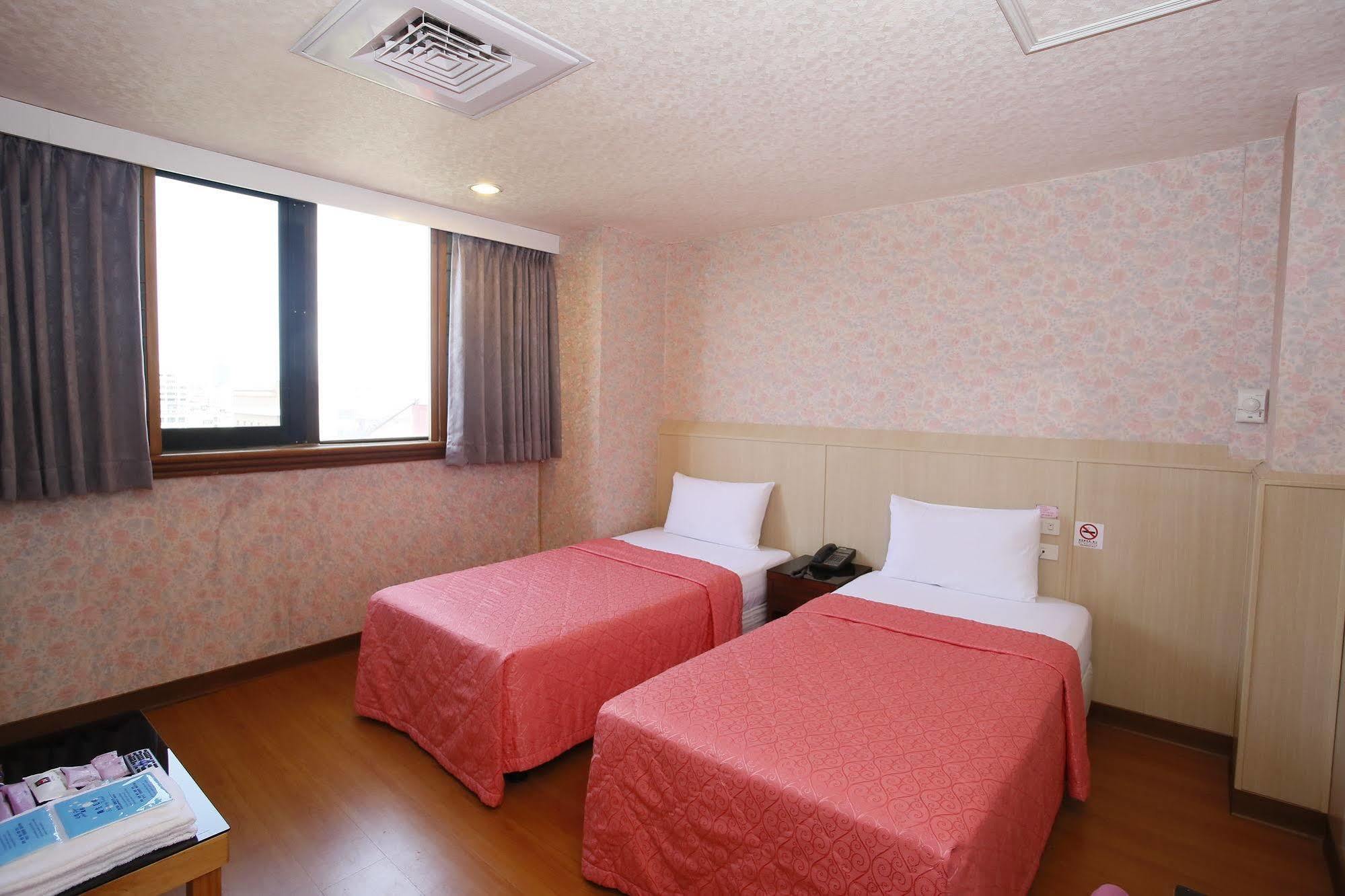 Sunwise Hotel Cao Hùng Ngoại thất bức ảnh